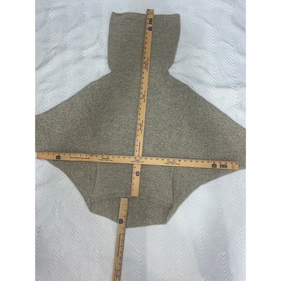 Entro Beige Cowl Neck Sweater Dolman Sleeves High-Low Hem Kangaroo Pocket
M - Picture 11 of 14